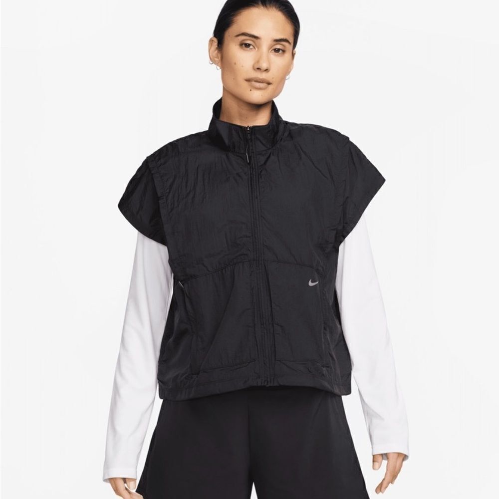Nike Training Vest Repel City Ready Black Oversized Athletic Windbreaker Vest